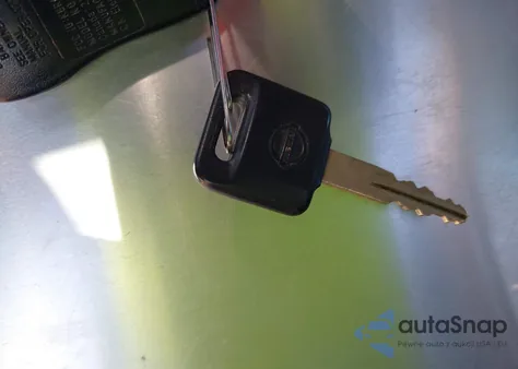 2005 Nissan Altima 2.5 S from USA, damaged, VIN 1N4AL11DX5N488280